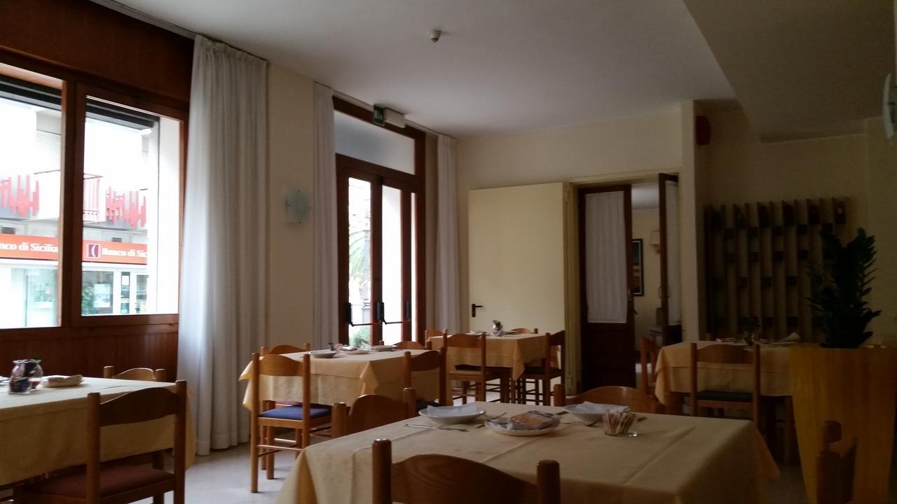 Hotel Villa Ada Pozzallo Extérieur photo
