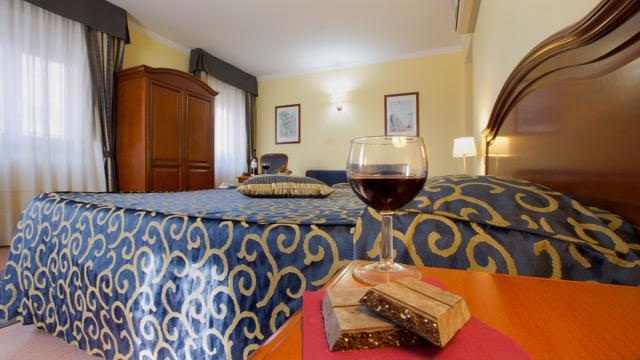 Hotel Villa Ada Pozzallo Extérieur photo